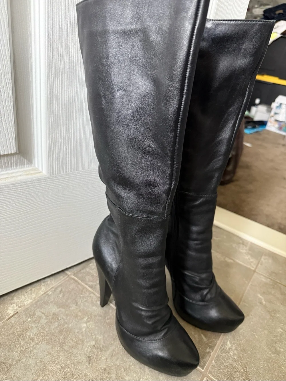 Steve Madden Black Knee high Leather Boots